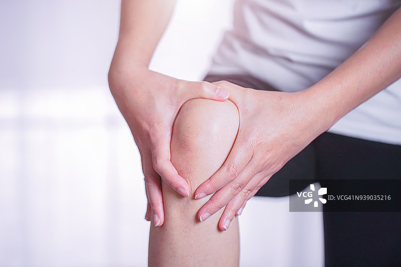 女人膝盖疼，膝盖疼图片素材