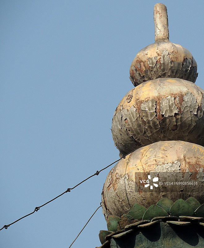 佛寺屋顶装饰在腐朽-明教寺图片素材