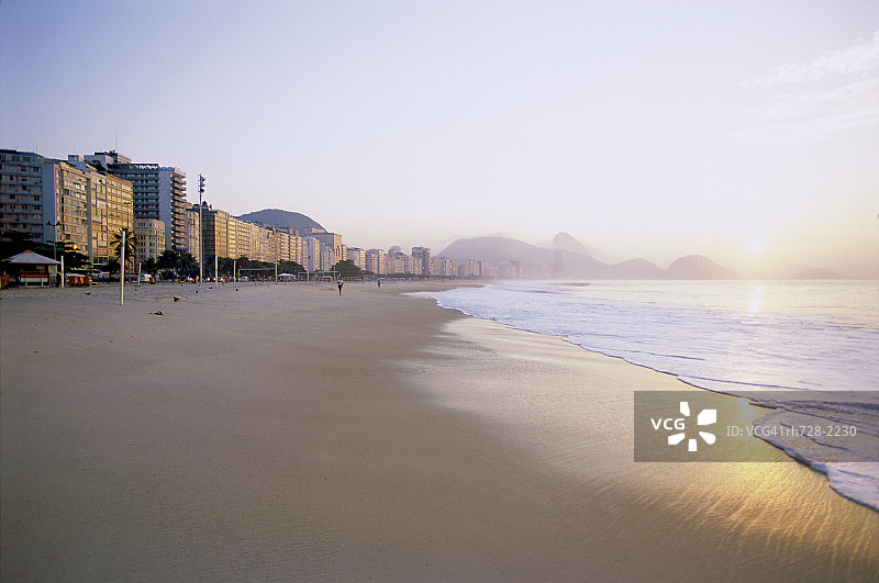 科帕卡巴纳海滩，巴西里约热内卢，南美图片素材