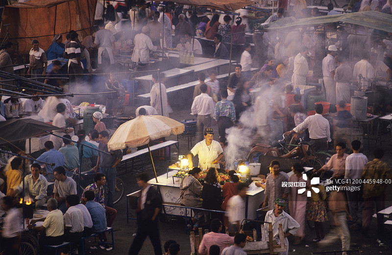 摩洛哥，马拉喀什，Djemma El Fna广场，食品市场，俯瞰图片素材