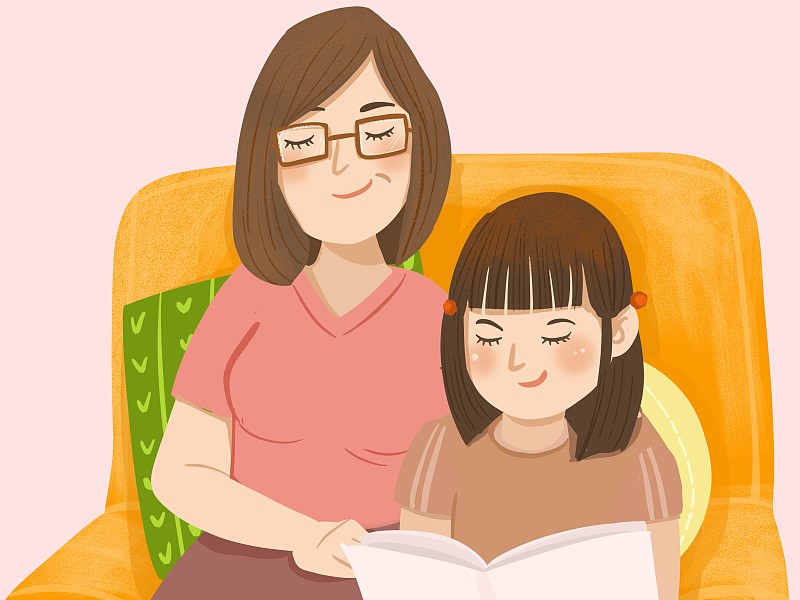 母亲和女孩一起读书图片下载