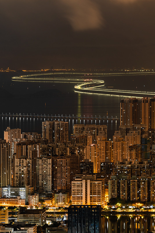 澳门 夜景 港珠澳大桥 弯曲 湾区图片素材