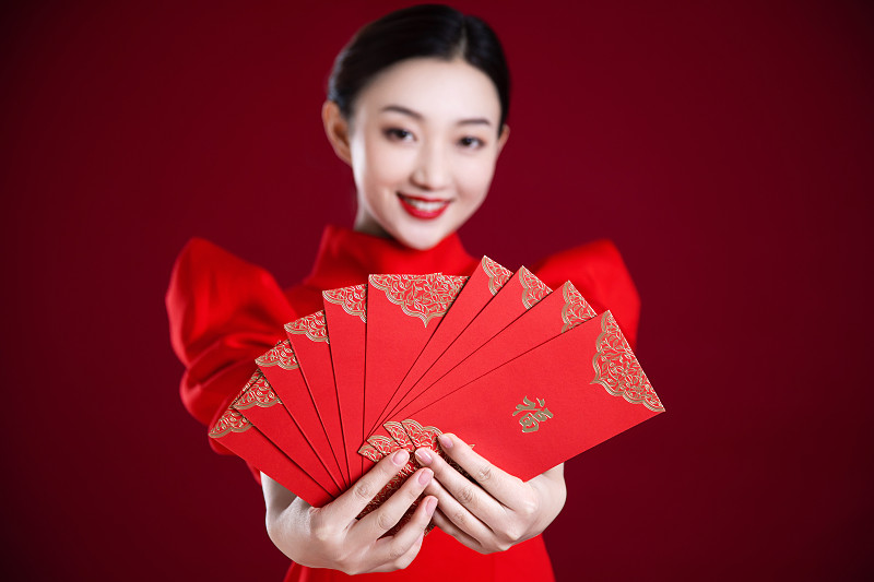 春节,新年,年青女人,红包图片下载