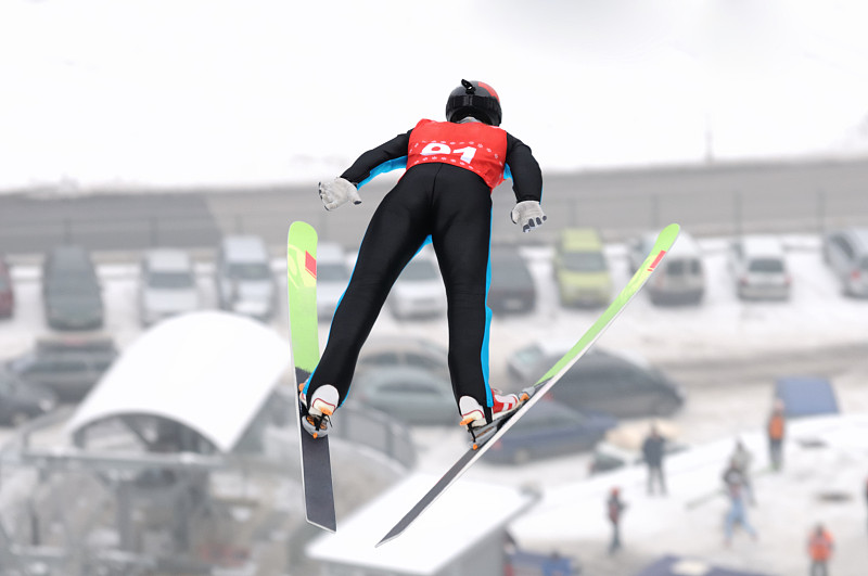 空中跳台滑雪图片下载