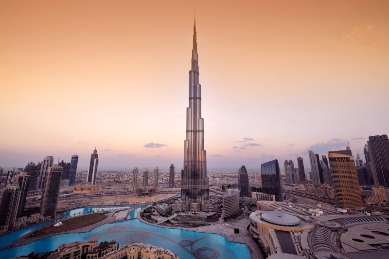 迪拜城的风格化鸟瞰图图片下载