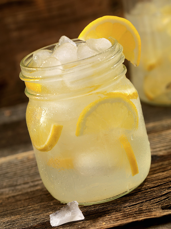 柠檬汁鸡尾酒图片素材