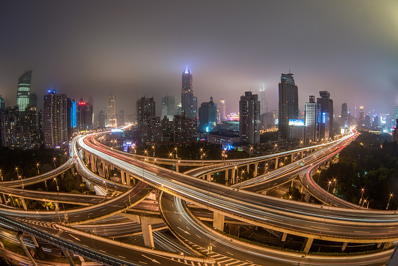 上海繁忙天桥夜间鸟瞰图图片下载