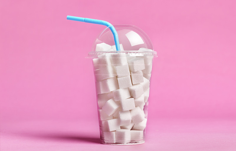 碳酸饮料中的过量糖分图片下载