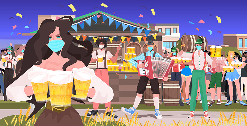 女服务员在面具服务啤酒混合种族的人庆祝十月聚会露天户外节日图片下载