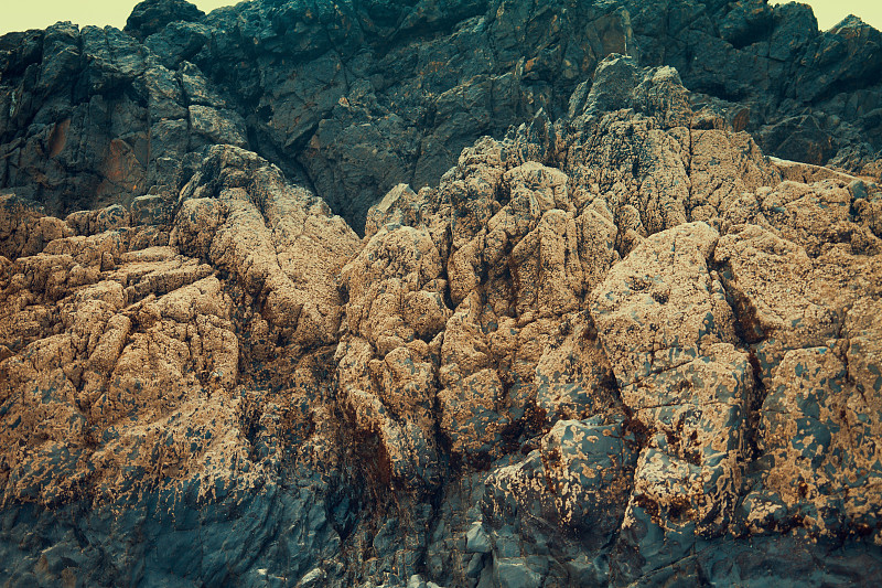 大海和岩石的风景摄影图片