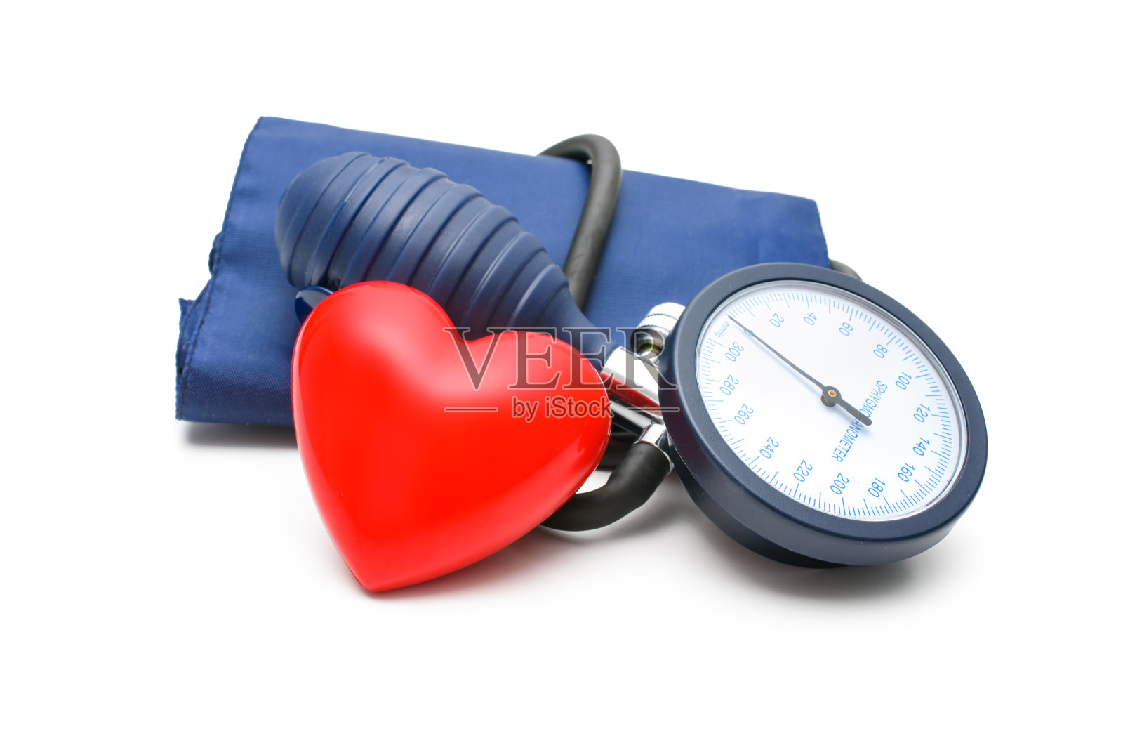 巨大的血压计上面有颗红色的心脏照片摄影图片