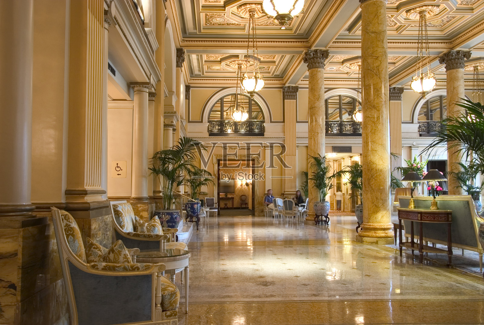豪华酒店的入口大堂照片摄影图片