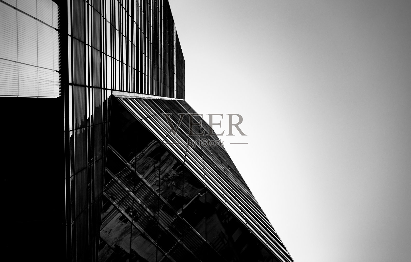 香港商业大厦窗户的黑白颜色照片摄影图片