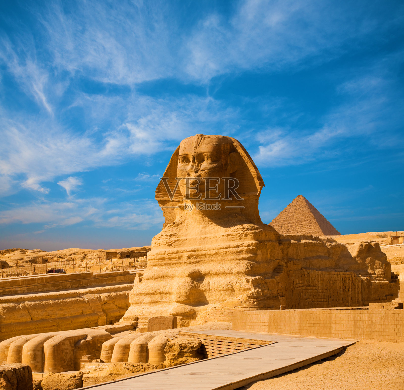 狮身人面像躯体蓝天金字塔埃及吉萨照片摄影图片