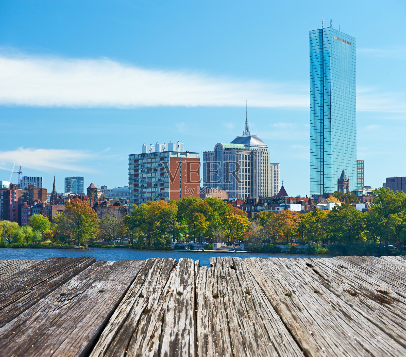 从哈佛桥看波士顿和查尔斯河照片摄影图片