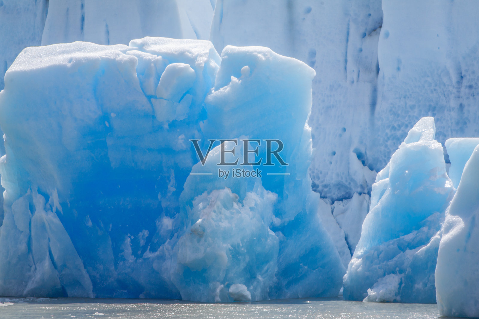 特写灰色冰川冰山，托雷斯德尔潘恩，巴塔哥尼亚，智利照片摄影图片