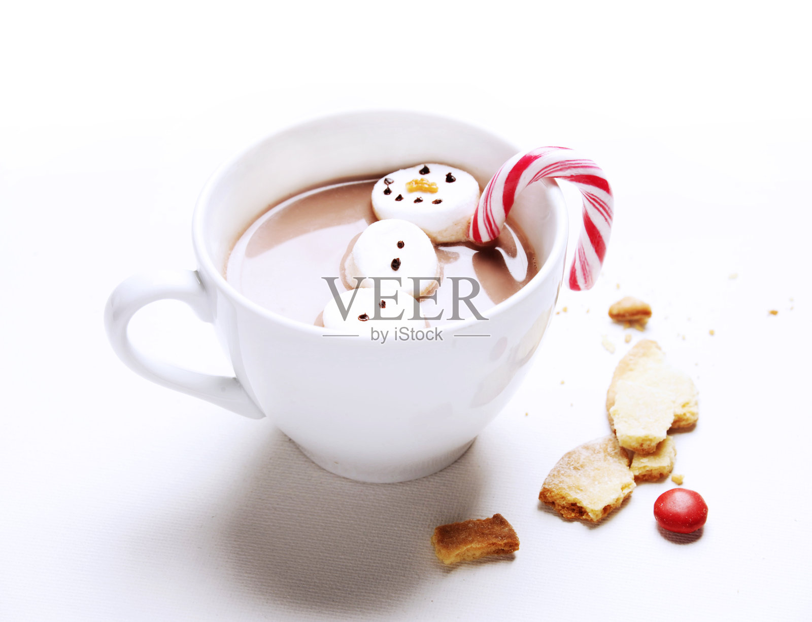 热巧克力和棉花糖雪人圣诞时间照片摄影图片
