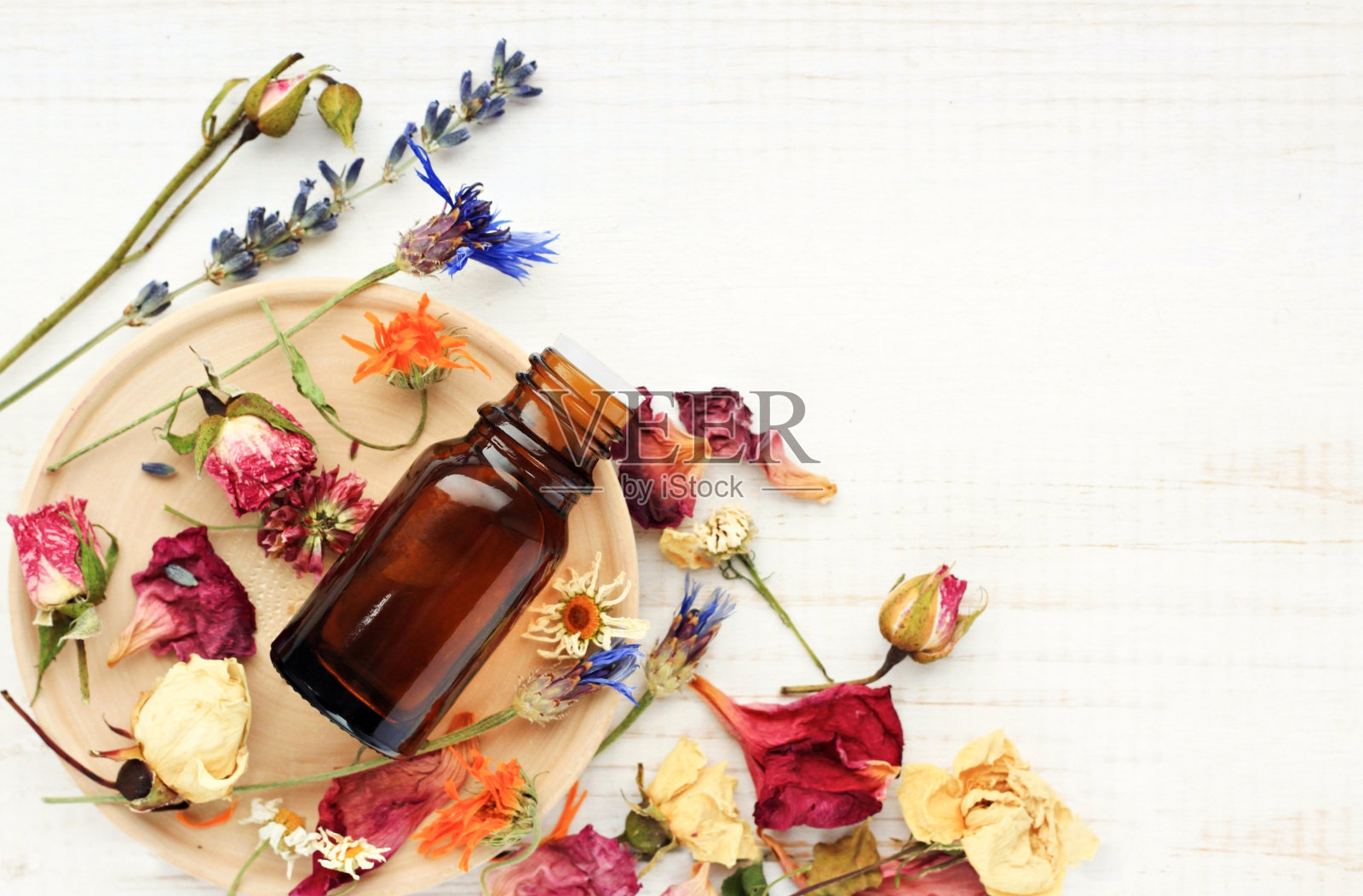草药药店。植物化妆品成分，芳香疗法背景。照片摄影图片