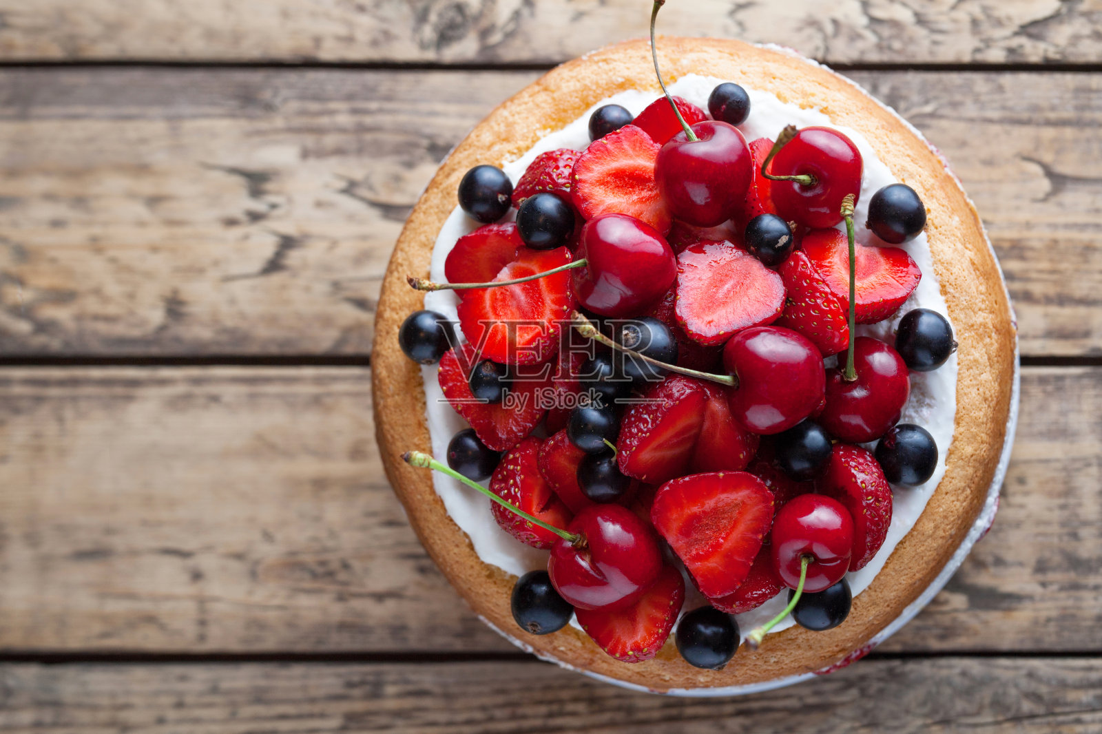新鲜草莓蛋糕自制传统美食甜品烘焙食品照片摄影图片