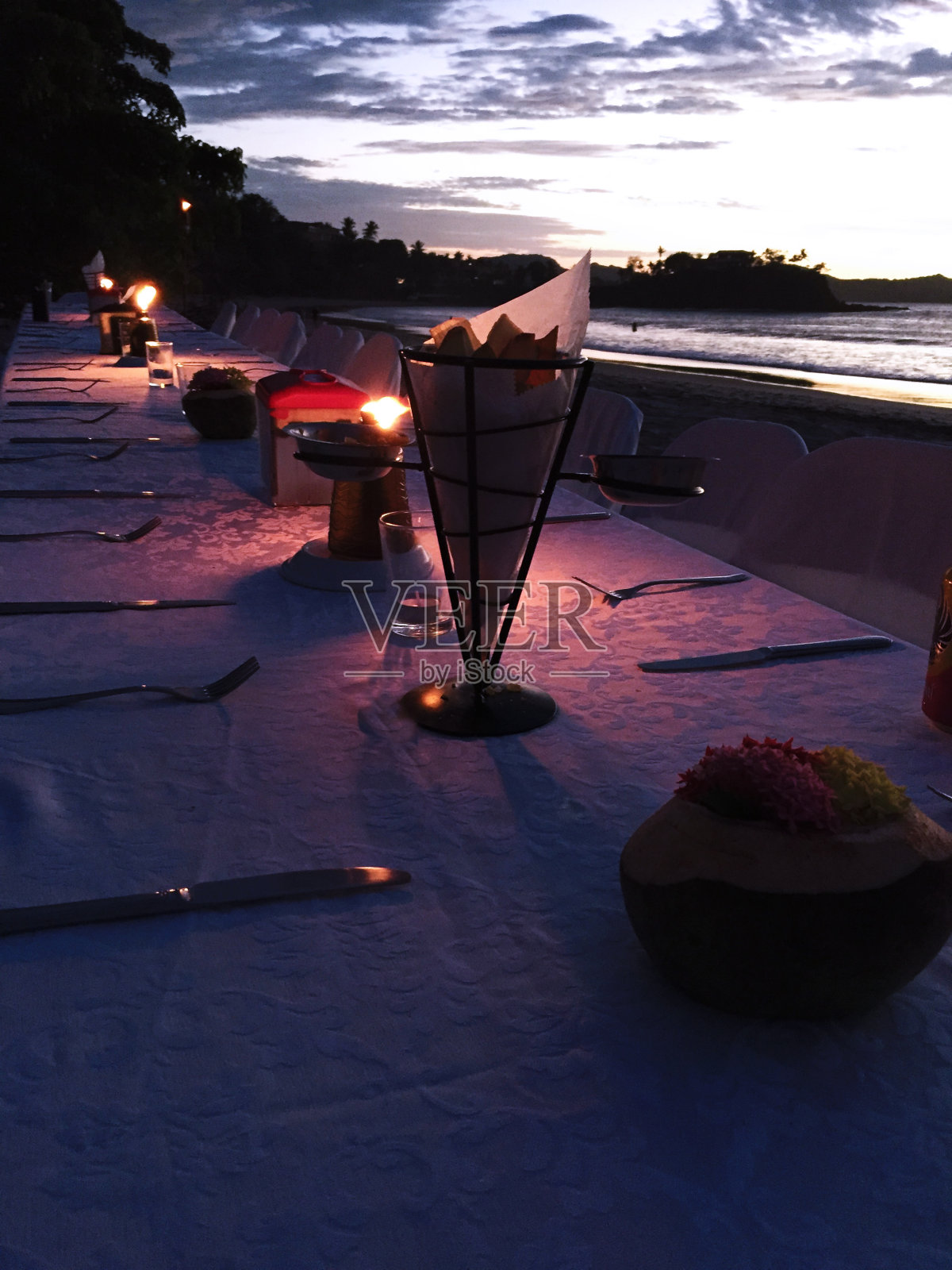 海滩晚餐照片摄影图片