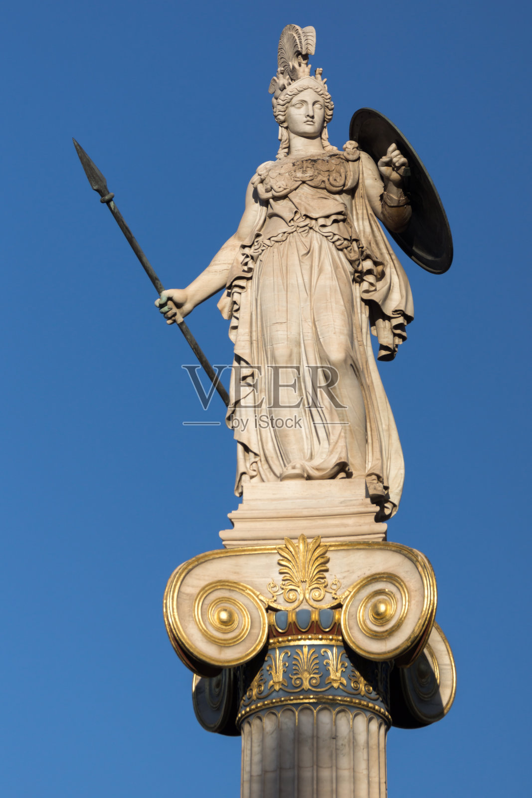希腊雅典学院前的雅典娜女神雕像照片摄影图片