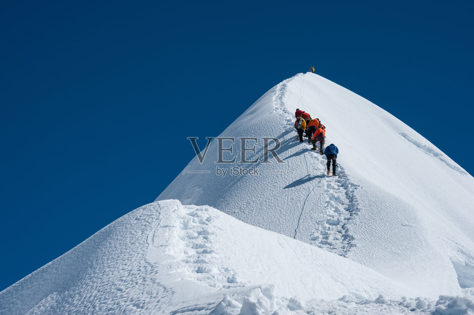 登峰，珠穆朗玛峰地区，尼泊尔照片摄影图片