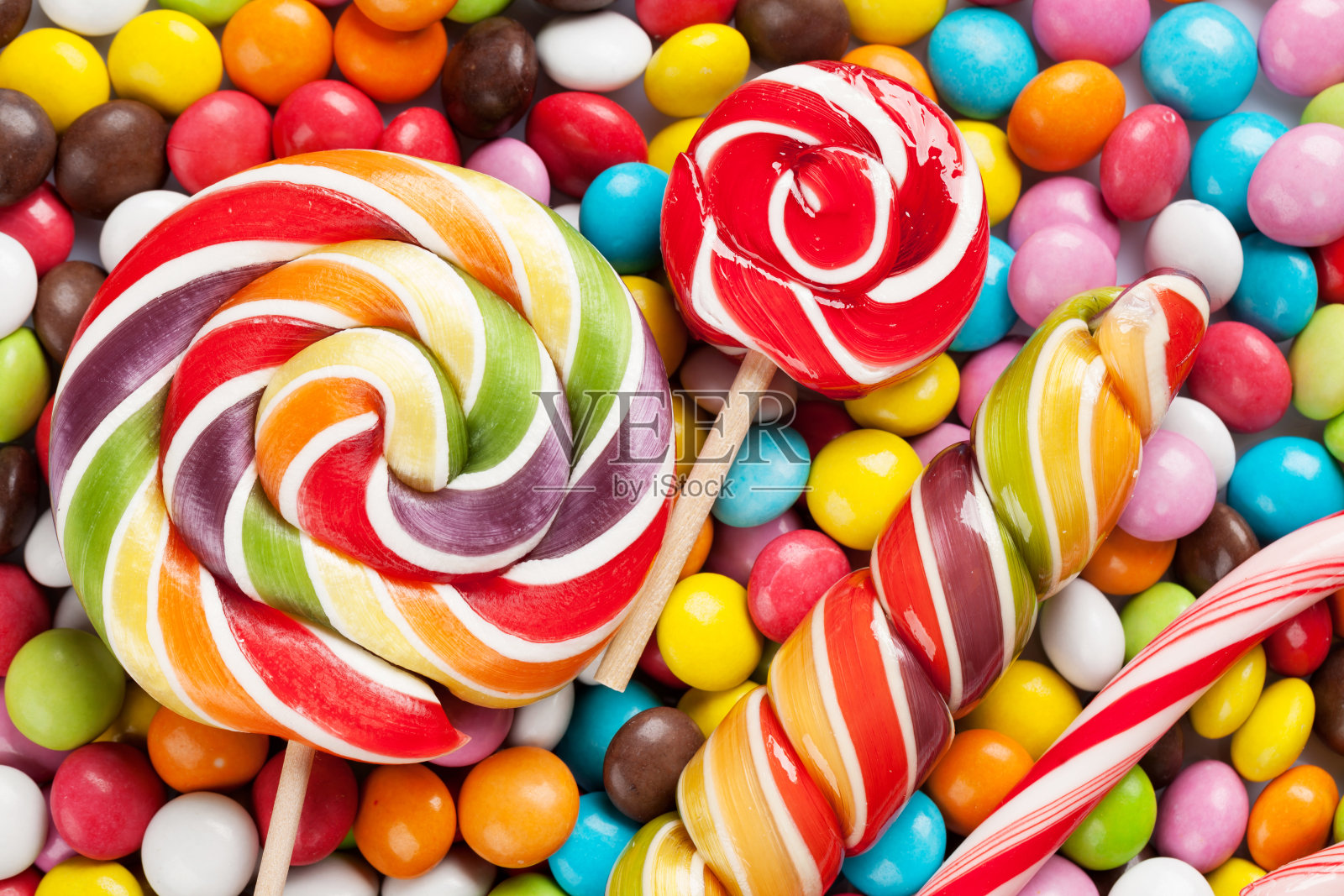 五颜六色的糖果和棒棒糖照片摄影图片