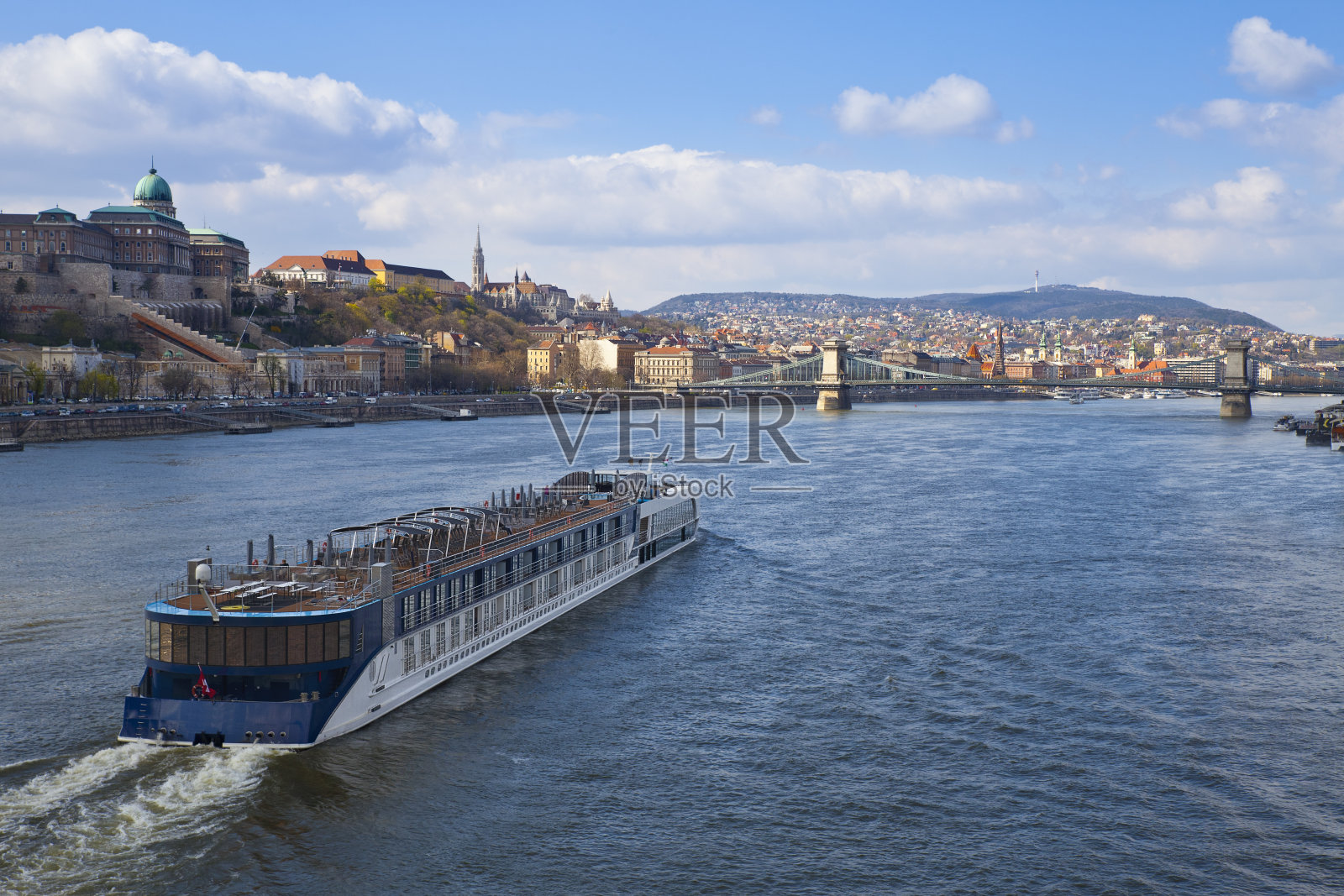 多瑙河上的巡航照片摄影图片