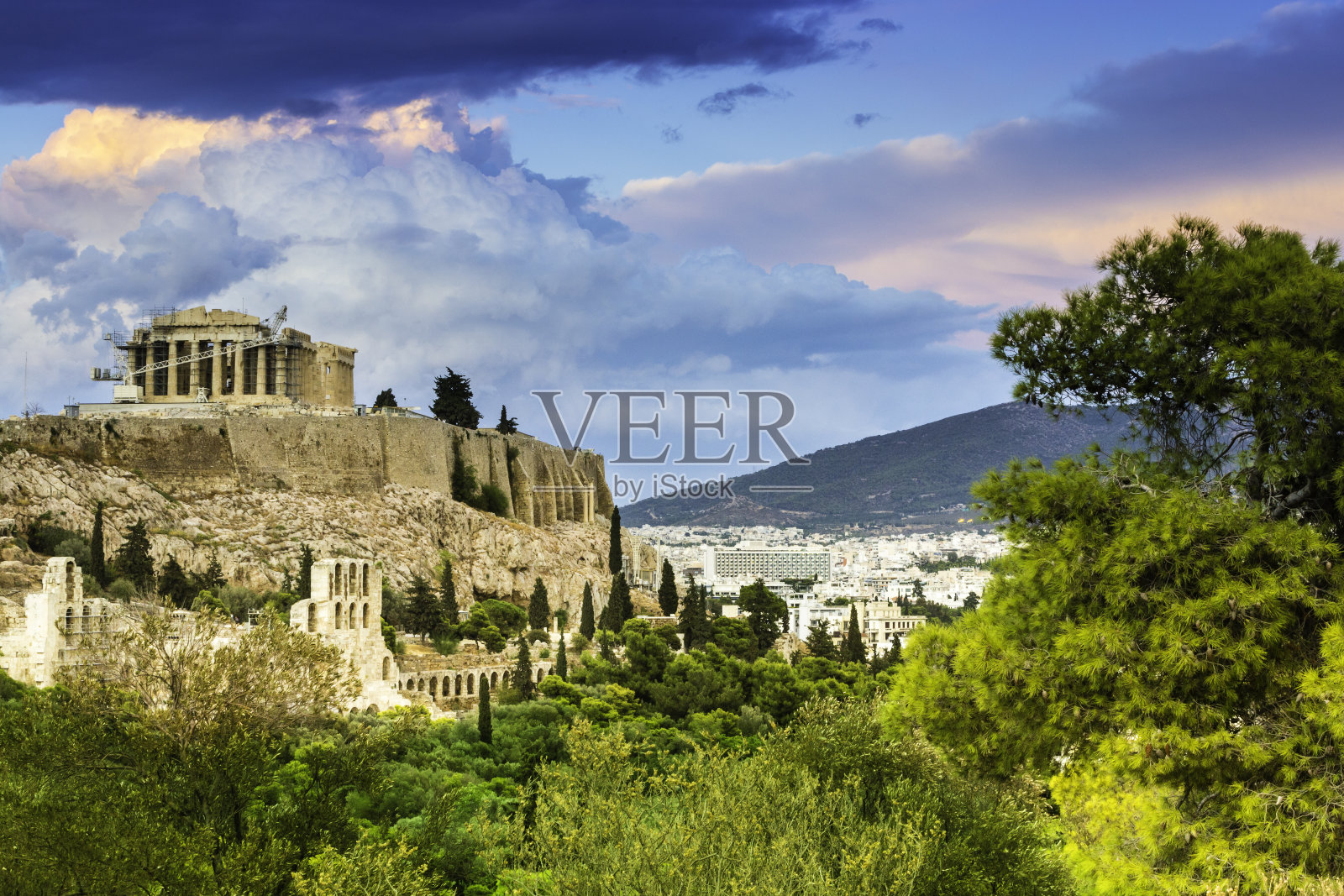 希腊雅典宏伟的卫城照片摄影图片