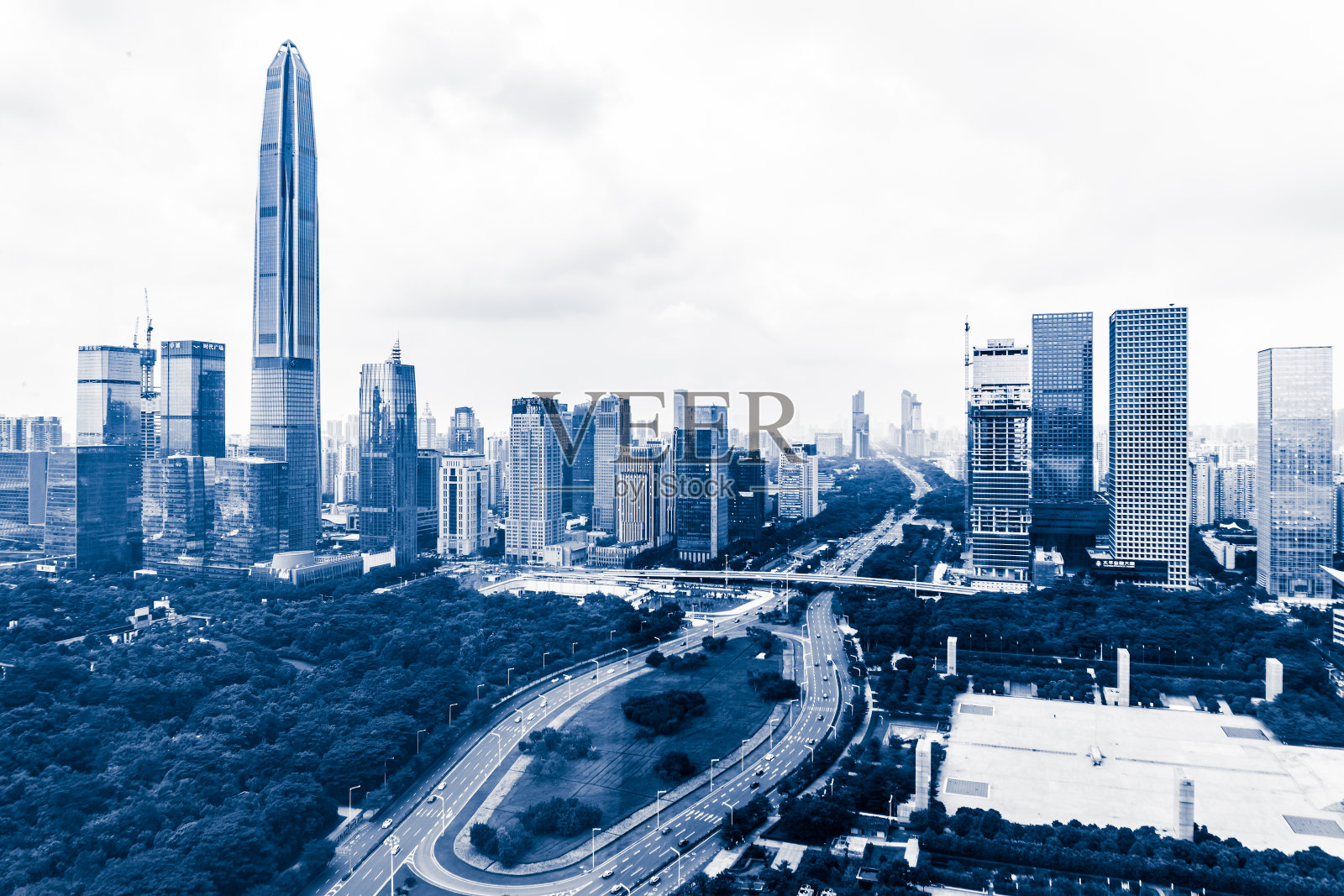 中国深圳宏伟的城市天际线照片摄影图片