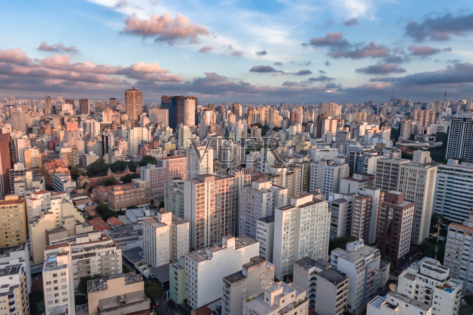 航拍São保罗中部地区日落时的照片照片摄影图片