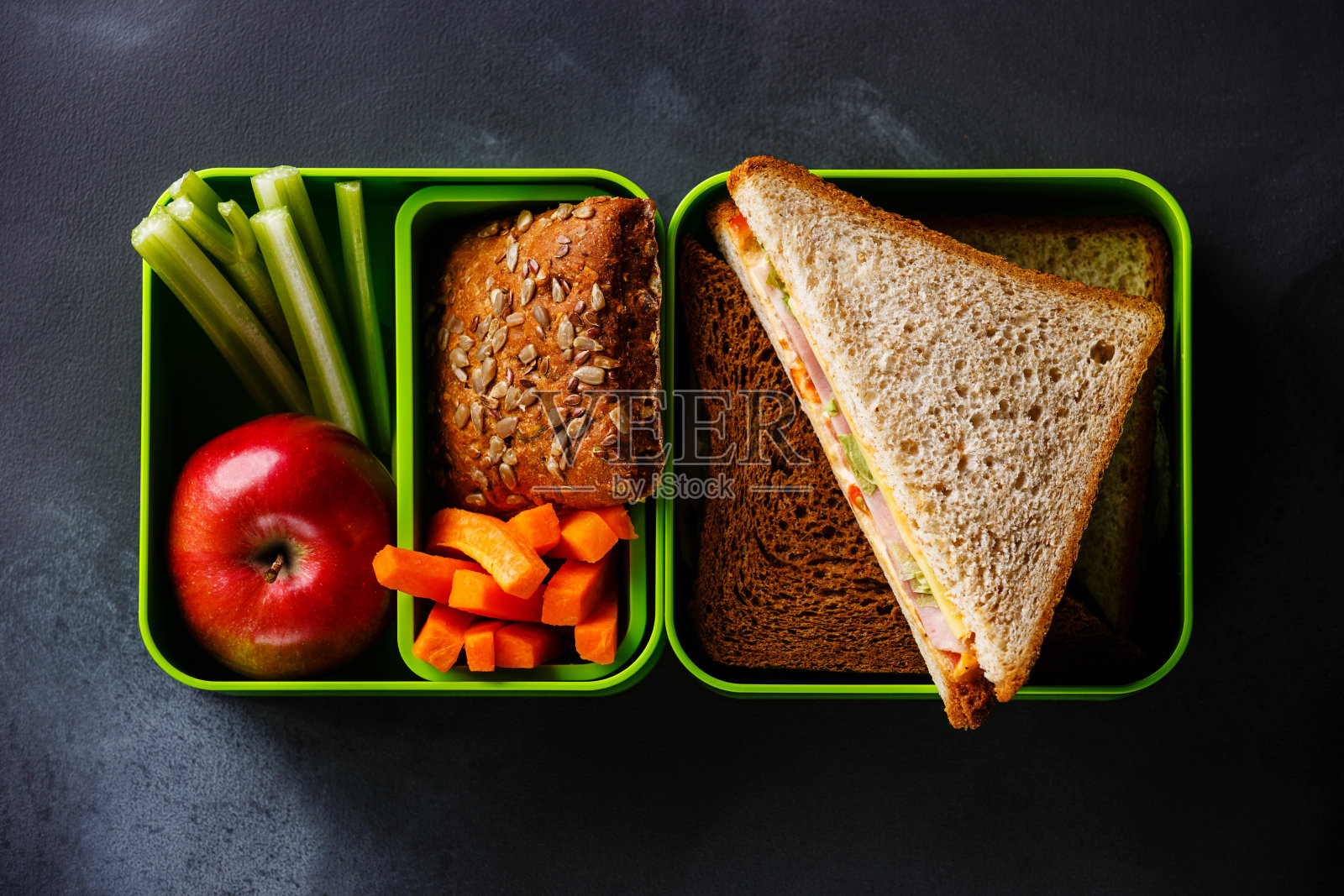 带三明治的午餐盒照片摄影图片