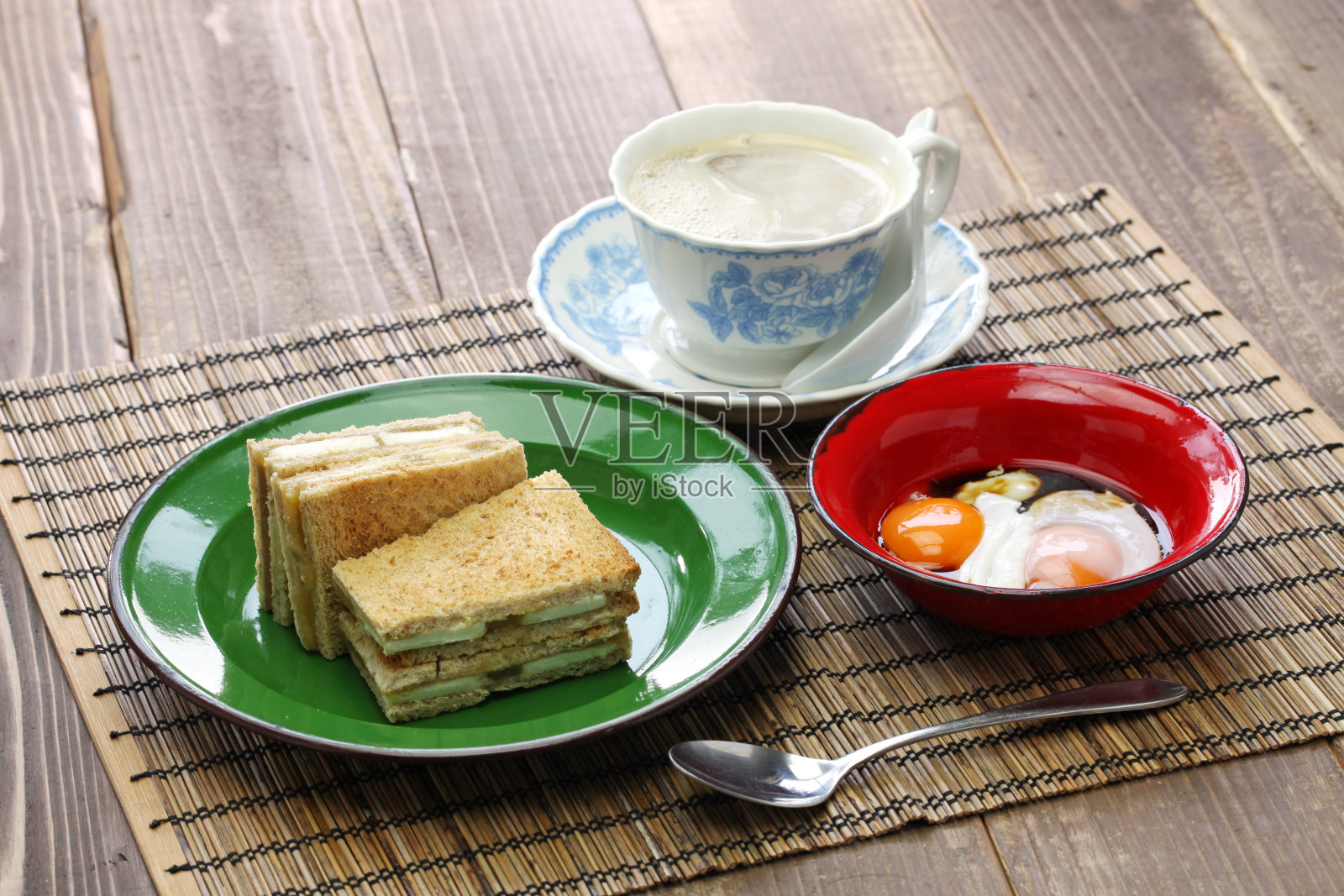 卡雅果酱吐司三明治，新加坡和马来西亚早餐照片摄影图片
