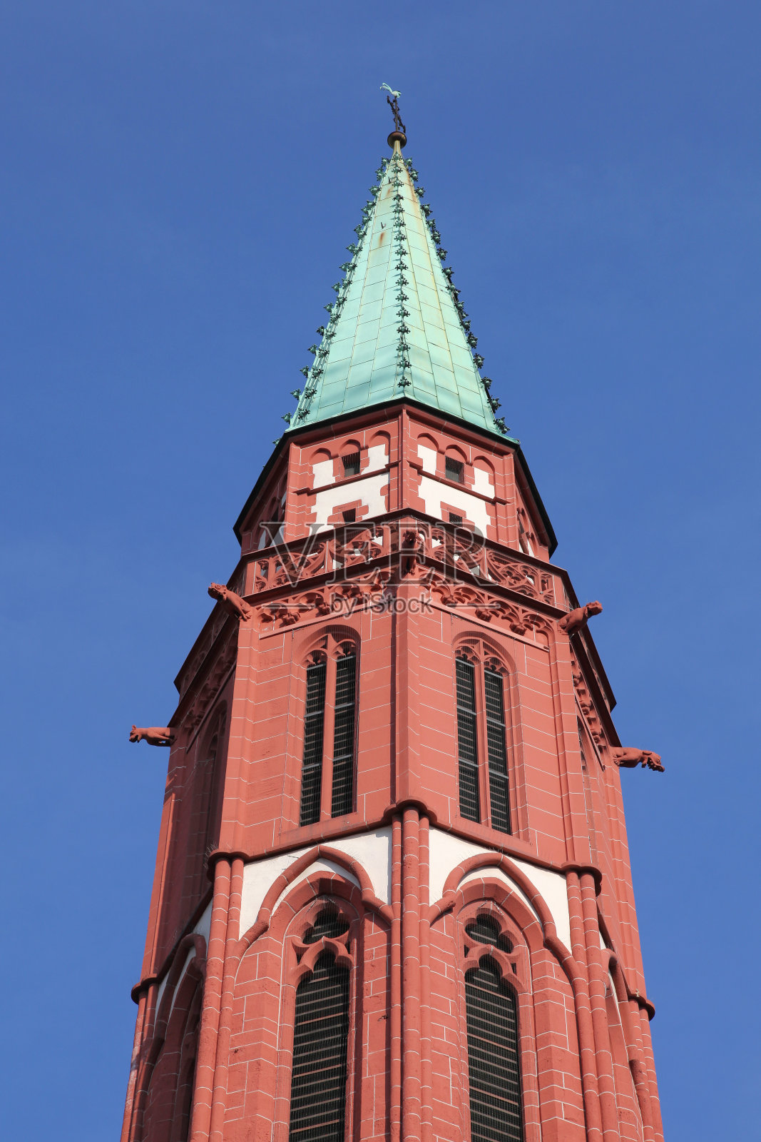 法兰克福古老的尼科莱教堂钟楼照片摄影图片
