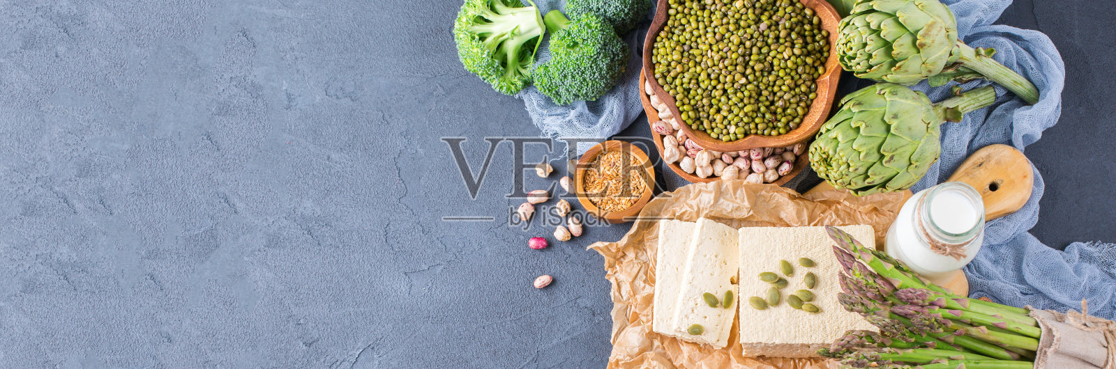 各种健康的纯素蛋白质来源和健身食物照片摄影图片