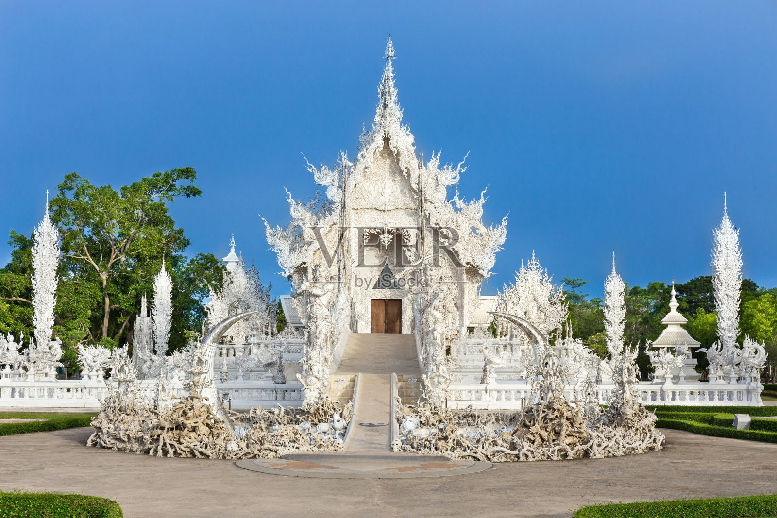 位于泰国北部清莱省的白寺容坤寺照片摄影图片