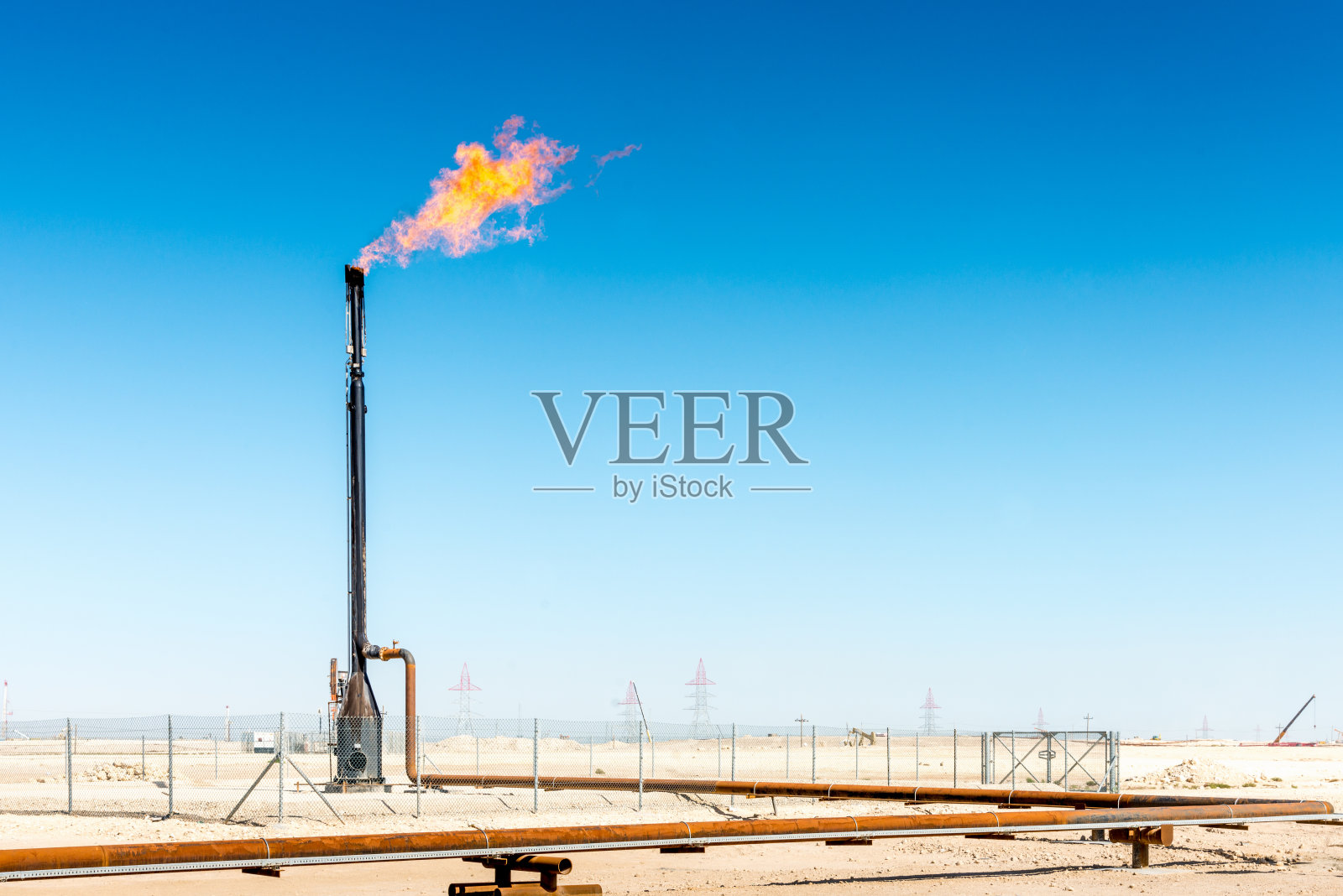巴林油田工业燃烧天然气照片摄影图片