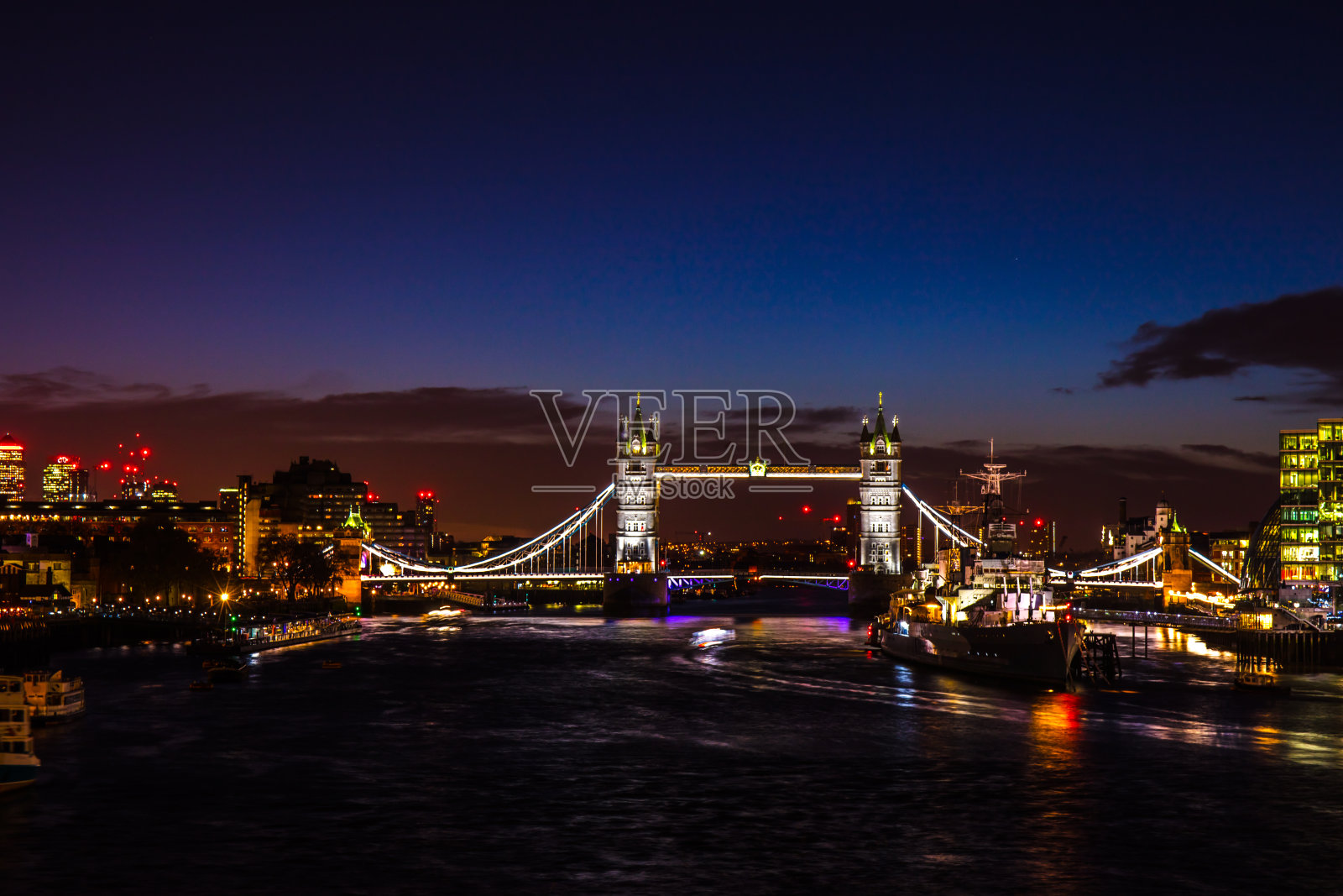 伦敦塔桥的黎明照片摄影图片