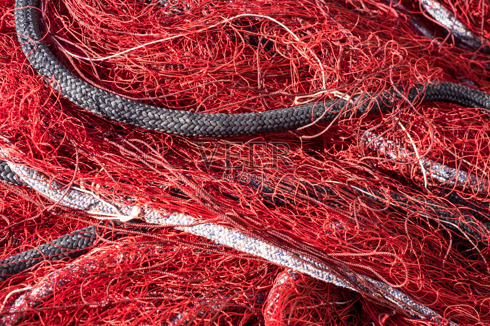 带绳的红色渔网照片摄影图片