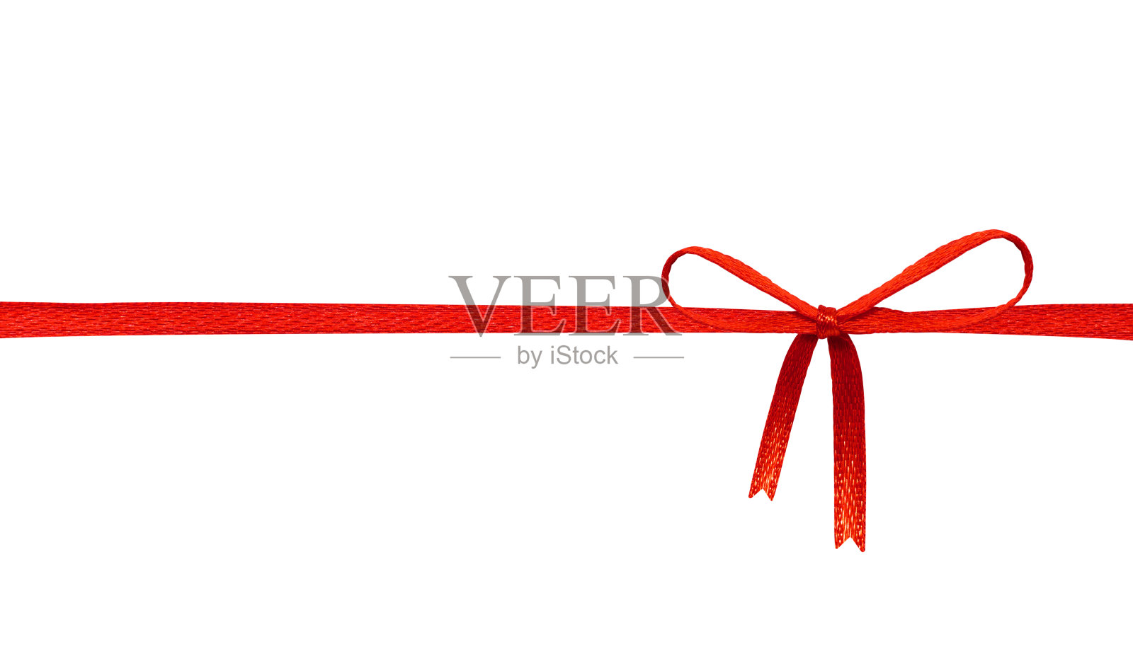 红色丝带蝴蝶结孤立在白色背景上。庆祝标签为您的设计。(剪切路径对象)照片摄影图片