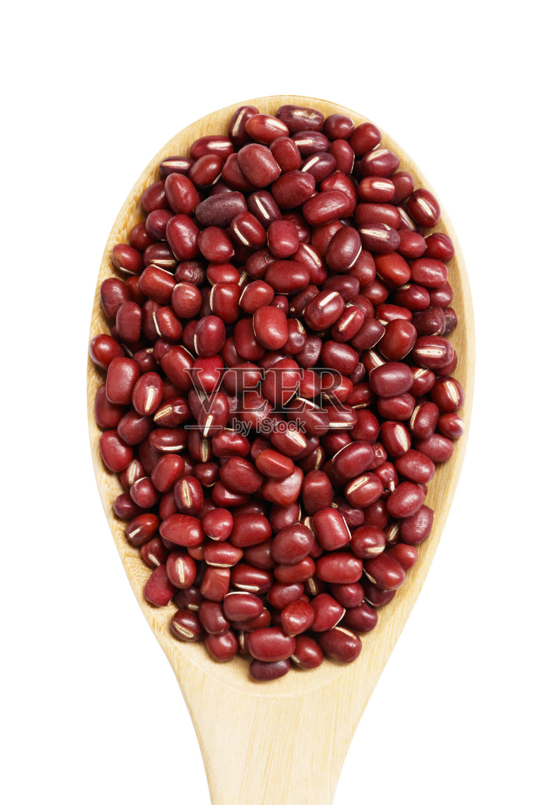 近距离的红豆在木勺孤立的白色背景照片摄影图片