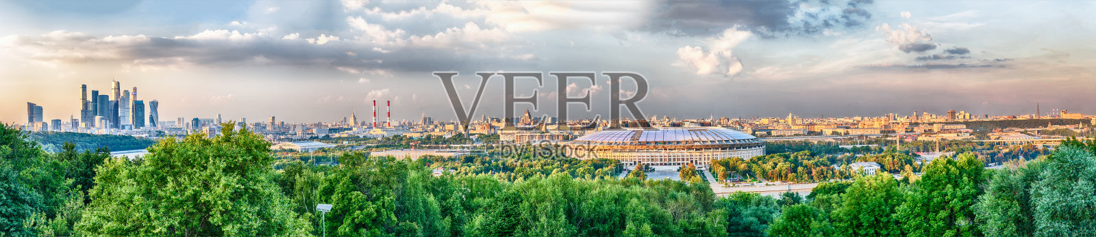 莫斯科市中心全景从麻雀山。俄罗斯照片摄影图片
