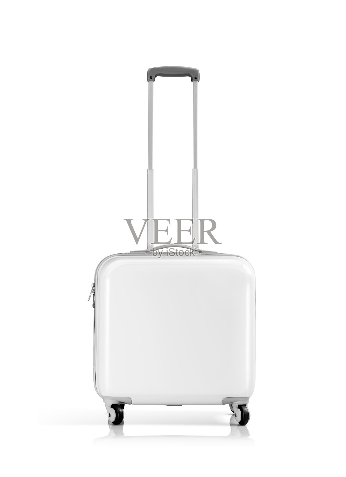 白色塑料旅行箱或行李，供旅行者单独在白色背景照片摄影图片