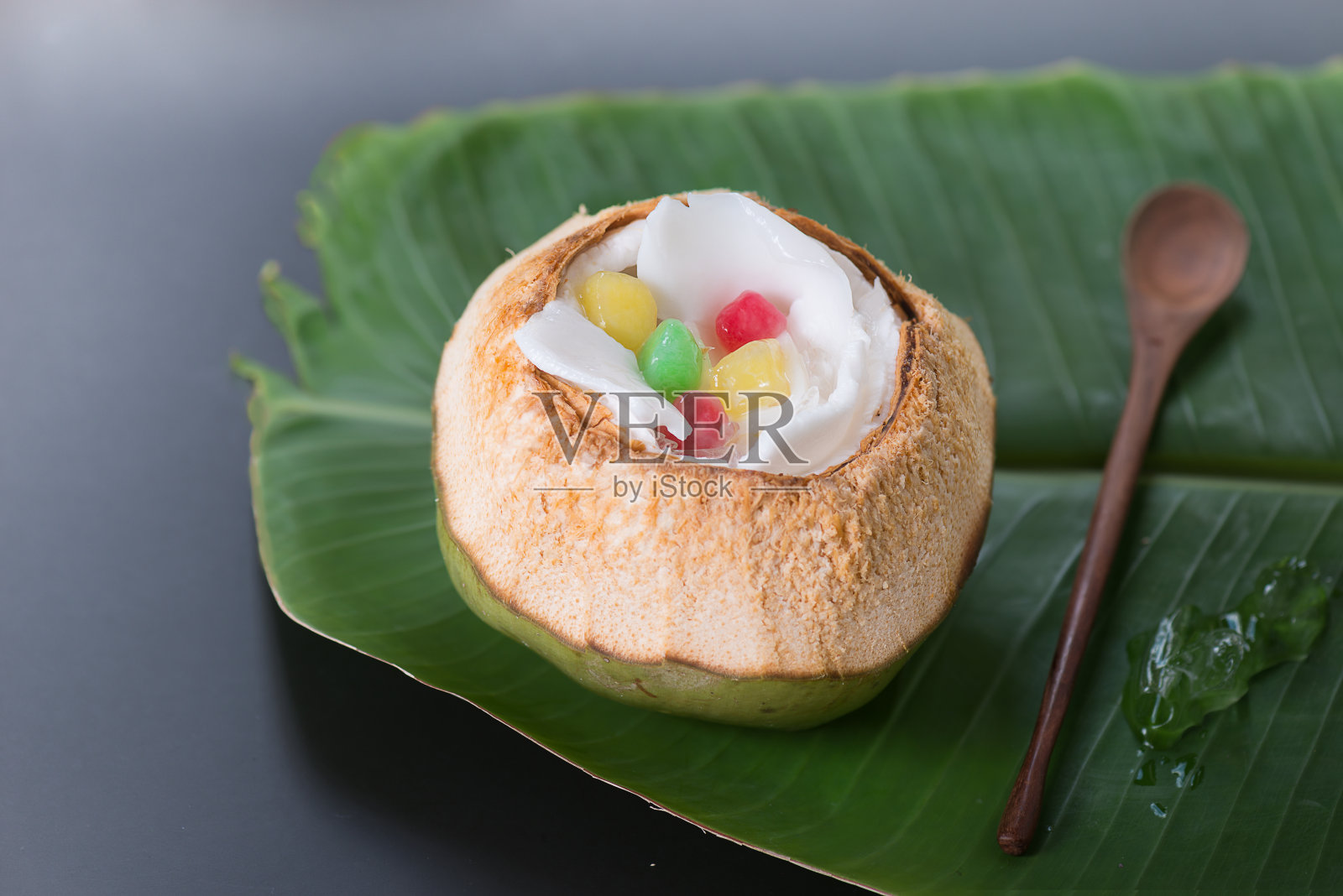 泰国传统甜点。照片摄影图片