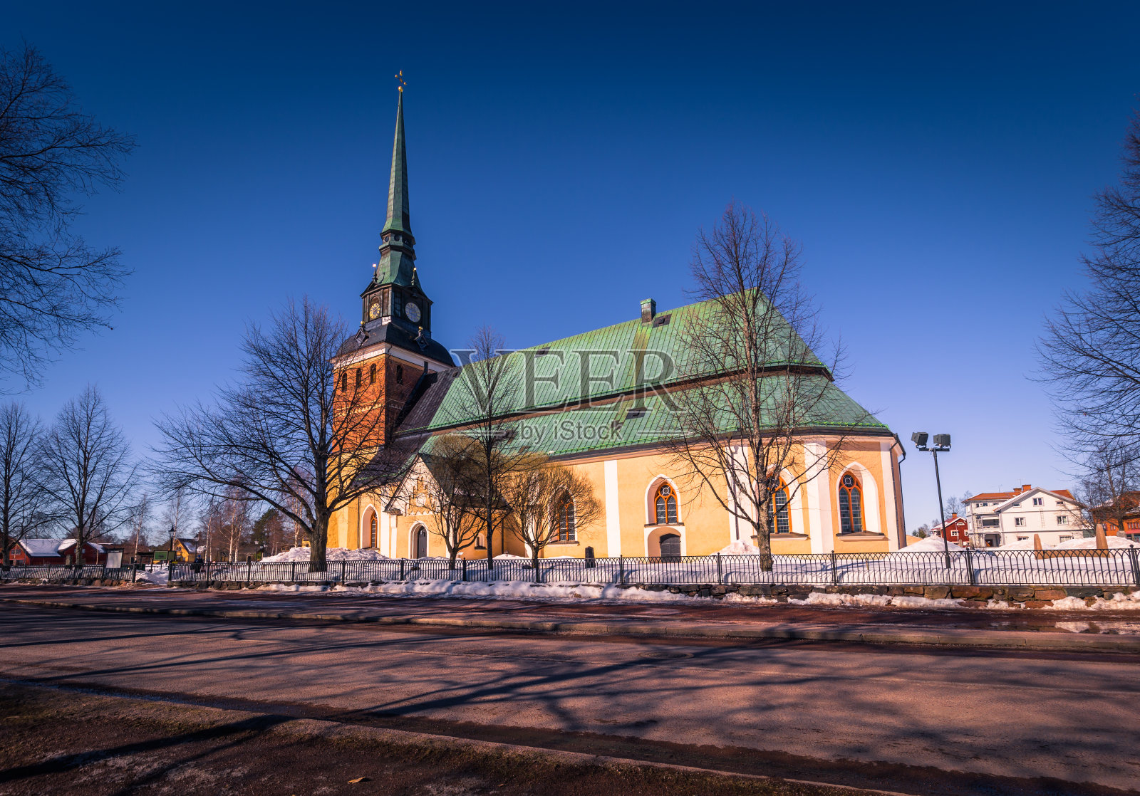 2018年3月30日，瑞典达拉那莫拉镇的教堂照片摄影图片