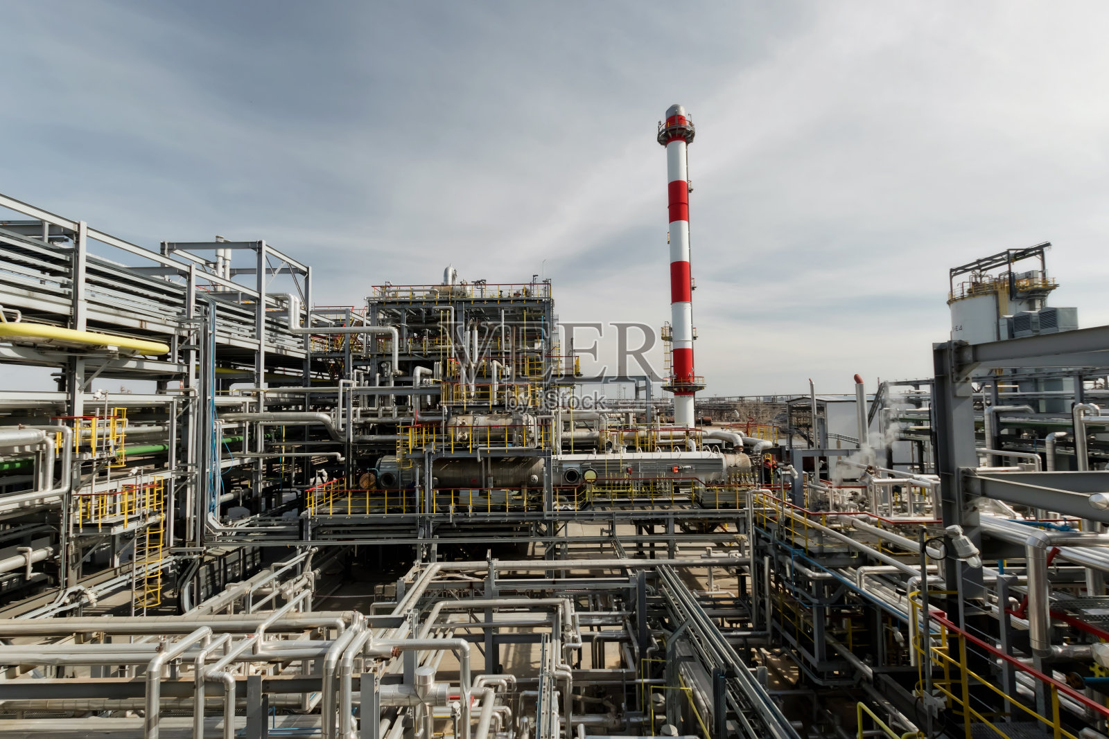 对炼油厂的石油和石油产品杂质净化设备的看法照片摄影图片