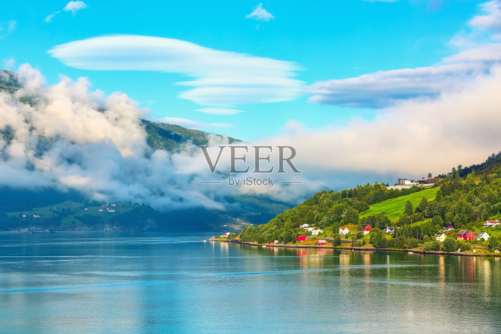 挪威峡湾村庄景观照片摄影图片