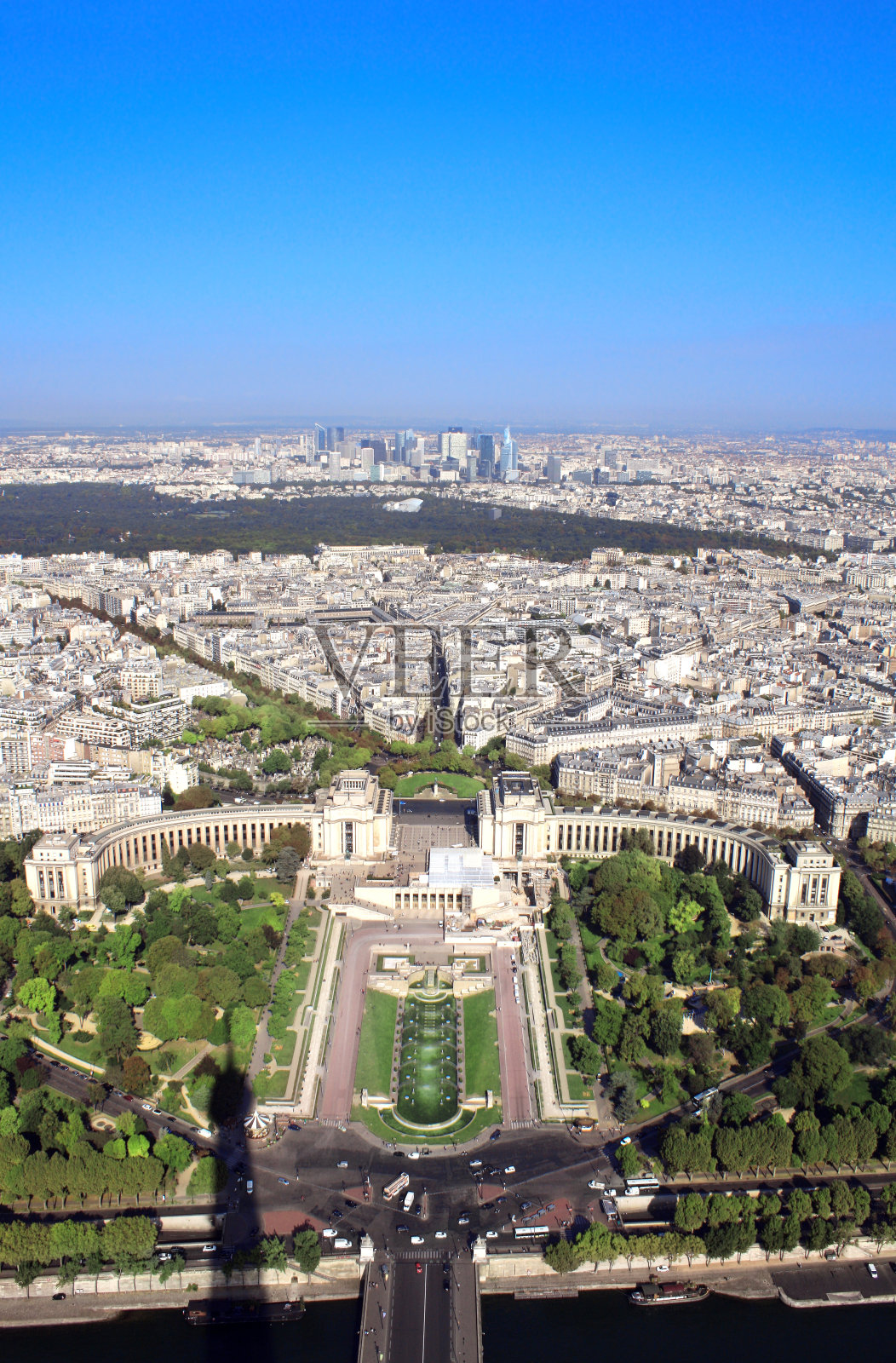 巴黎的地形地貌图片