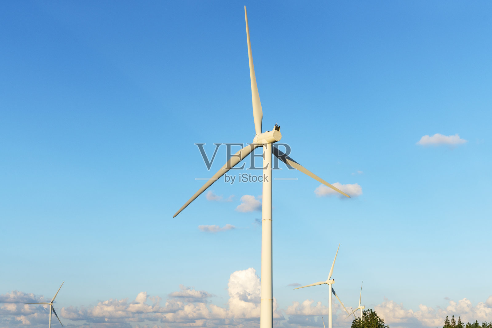 风力发电涡轮机照片摄影图片