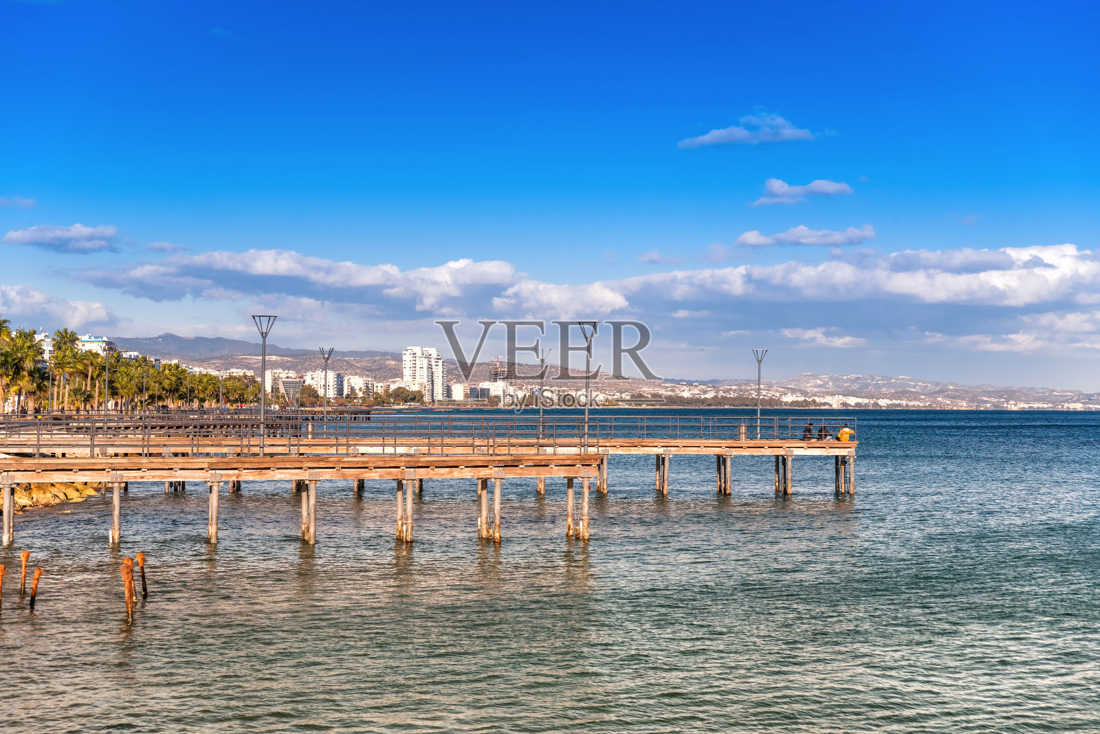 埃纳里奥斯区码头。利马索尔,塞浦路斯照片摄影图片